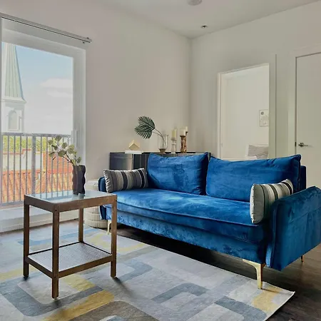 Luxury New 2B2B Private Balcony 542Blvd Vila